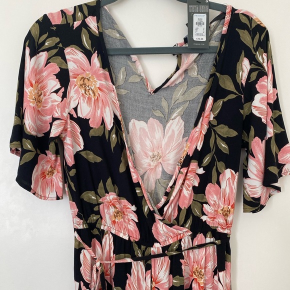 Black & pink floral romper - Picture 6 of 7